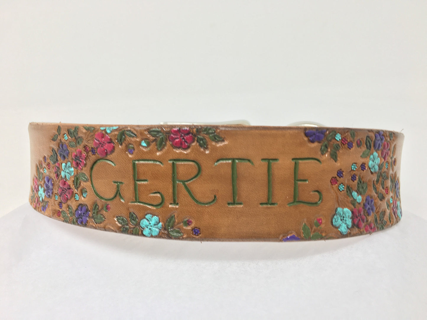 Hand-Carved Floral Design Personalized Leather Dog Collar for Big Girl Dogs