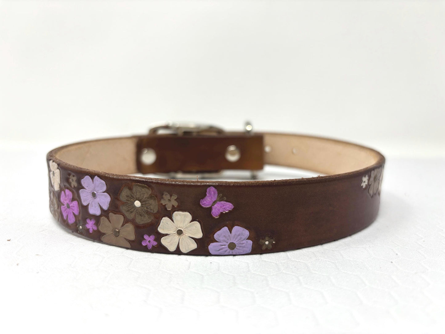Handcrafted Leather Floral Dog Collar: Personalized, Lilac Leash Option