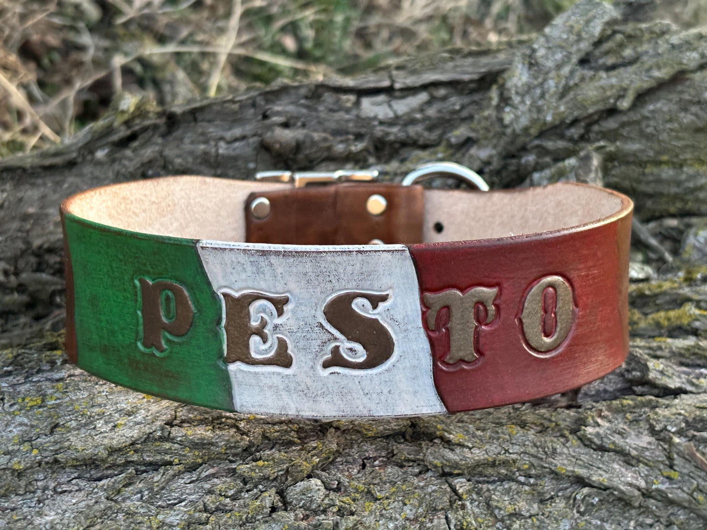 Personalized Italian Flag Leather Dog Collar - Customizable with Pet's Name for Patriotic Pups
