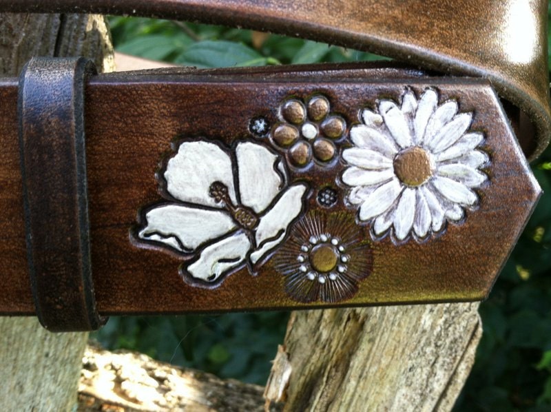 Artisan Bison Leather Belt with Hand-Painted Floral Design | Unique Western Style Hip Belt